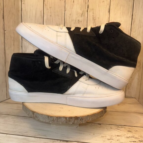 Nike Air Jordan Series Mid Black White University Red DA8026-061 Men's Size 12 - Picture 6 of 8